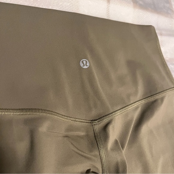 ✨SOLD✨Lululemon Bronze Green Align Leggings Size 6 - Picture 5 of 8